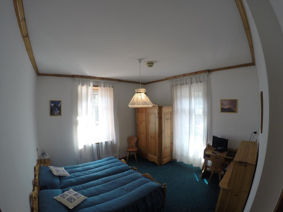 Hotel Fiames Cortina dʼAmpezzo Kültér fotó