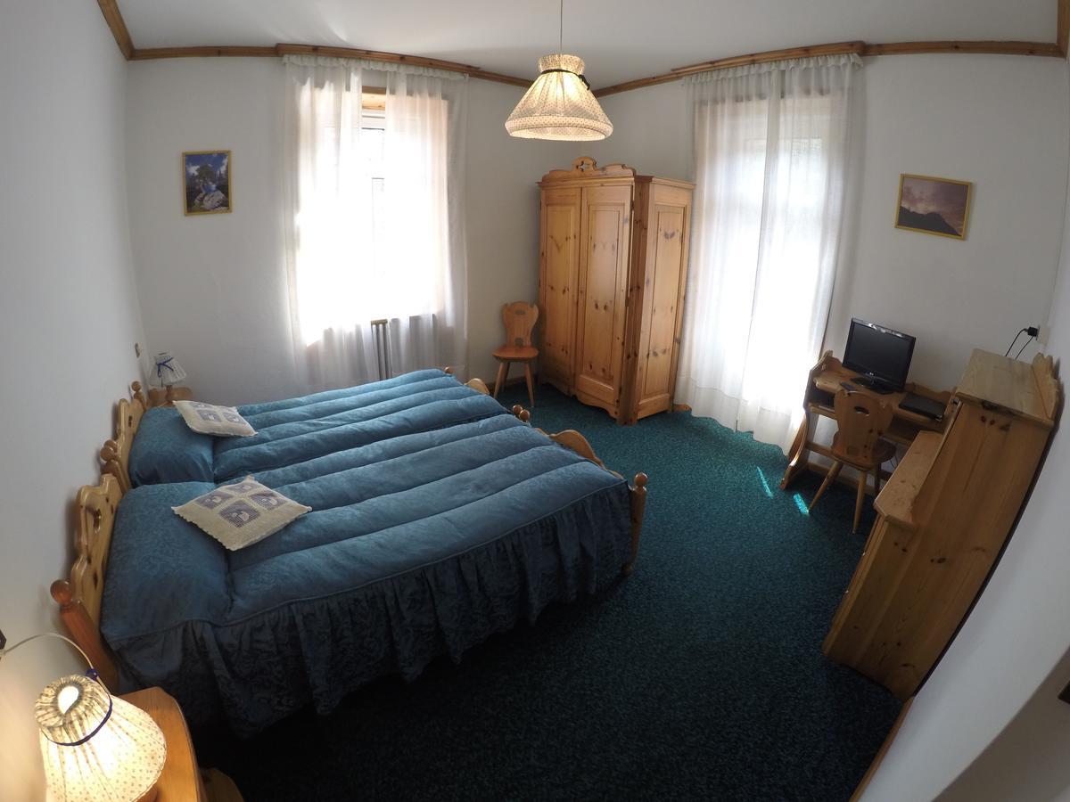 Hotel Fiames Cortina dʼAmpezzo Kültér fotó