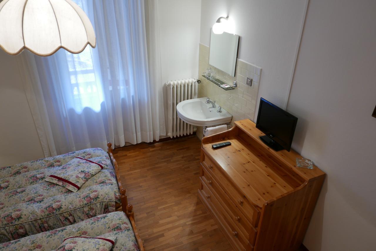 Hotel Fiames Cortina dʼAmpezzo Kültér fotó
